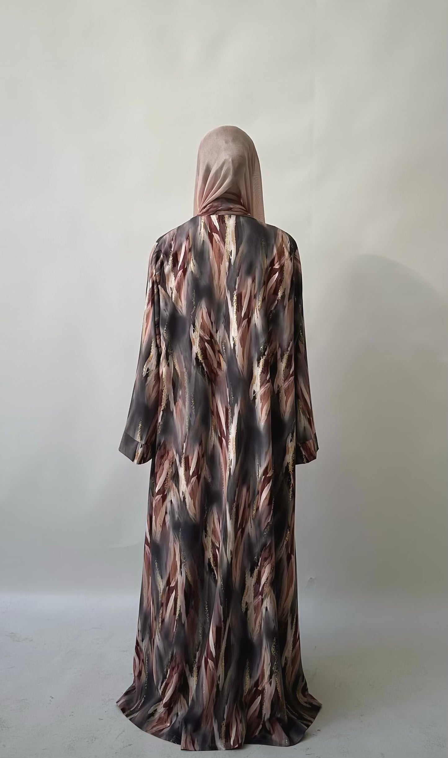 Eloura Abaya Set